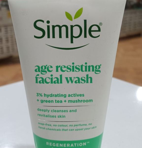 (ژل شستشوی ضدپیری) احیاکننده و شاداب‌کننده انواع پوست