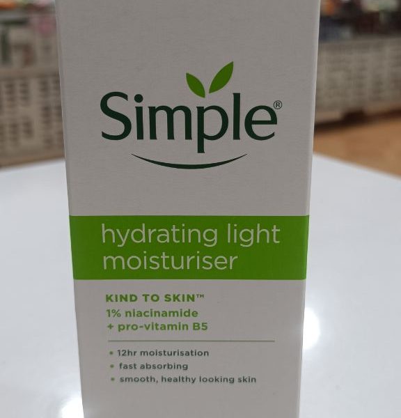 مرطوب‌کننده سبک و آبرسان — مخصوص پوست نرمال، مختلط و چرب