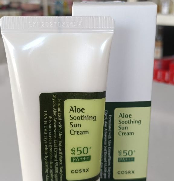 ضد آفتاب .C.O.S.R.X آلوئه SPF50+ PA (اصل)