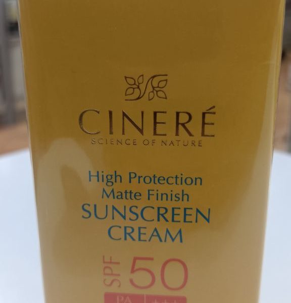 خرید کرم ضد آفتاب سینره مخصوص پوست چرب SPF 50 | محصول اصل از لیان‌استور